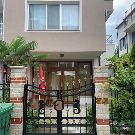 Apartment Desi House 101 Cozy Nesebar